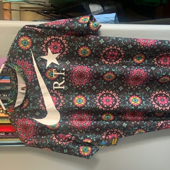 Limited edition Nike x Ricardo Tisci Collab Top - Picture 5 of 5